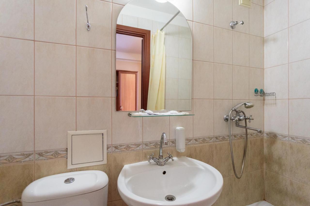 Druzhba Service Hotel Kyjev Exteriér fotografie